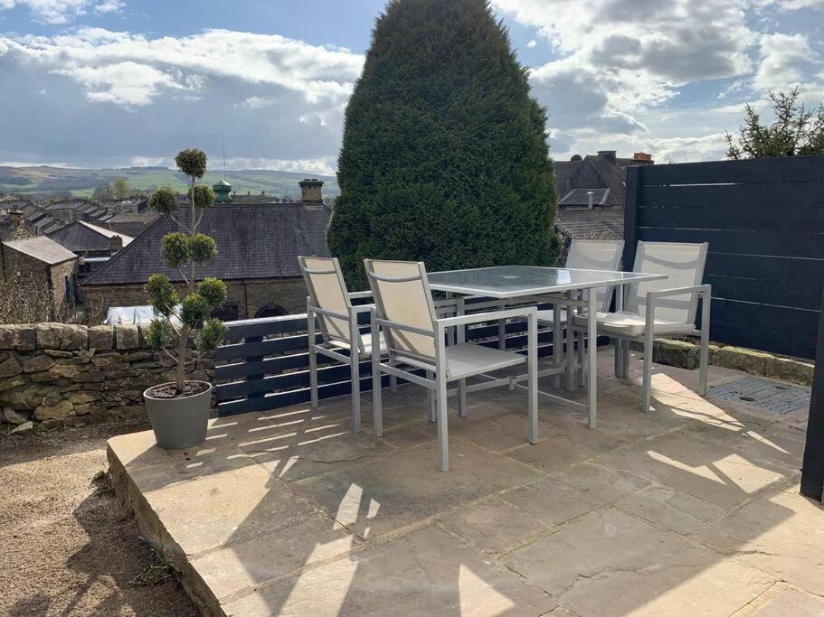 'The Cobbles' - Central, Stylish, Garden, Views Skipton Exterior photo